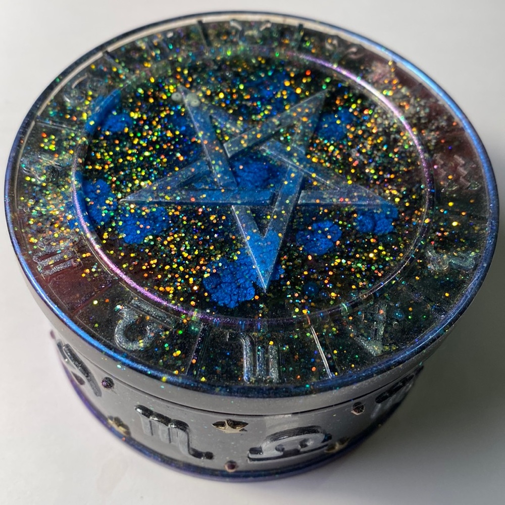 Handmade Astrological Signs Acrylic Gift Box with Pentagram lid
